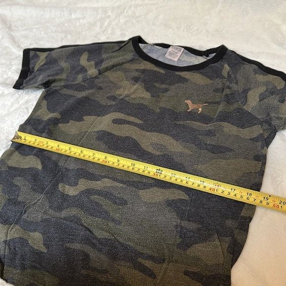 Victoria’s Secret PINK size Large Camo Camouflage Dog logo t-shirt - Picture 10 of 11